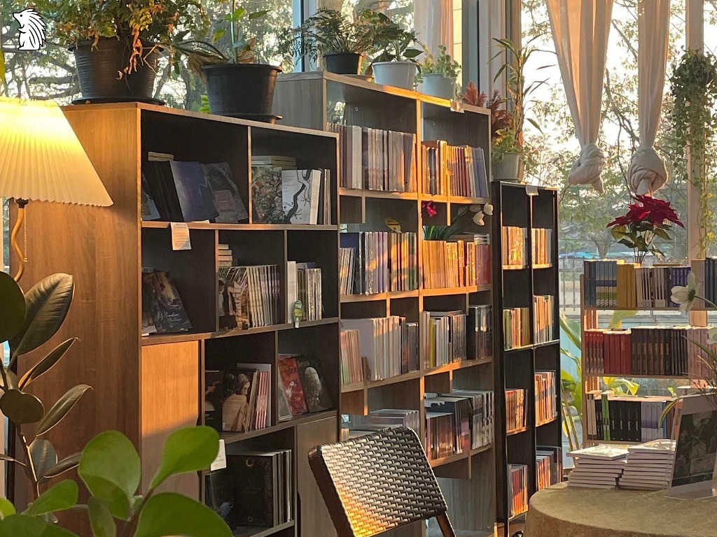 ร้านหนังสืออิสระ กลิ่นหนังสือ